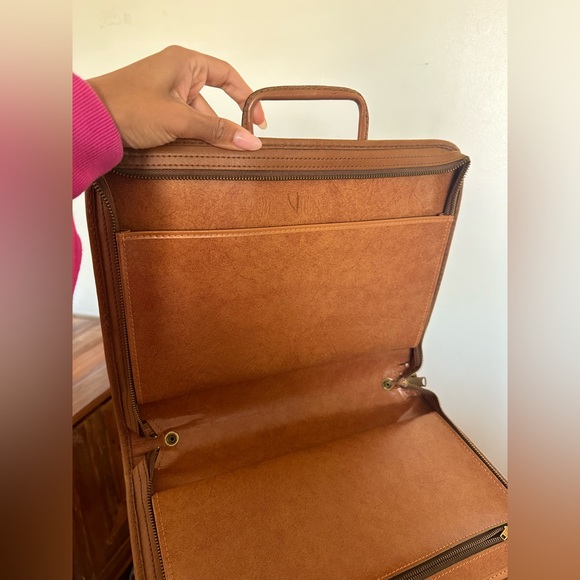Rare vintage tan leather briefcase - Picture 7 of 8